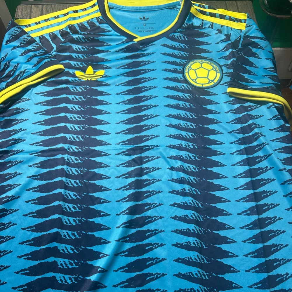 ADIDAS COLOMBIA National Team Men's JERSEY Sz M,L,XL, or XXL New w tags